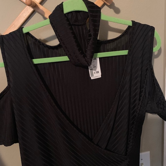 Black open shoulder with choker style top - Picture 2 of 4